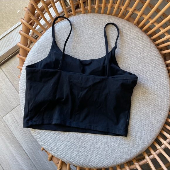Cropped Black Tank - Picture 3 of 4
